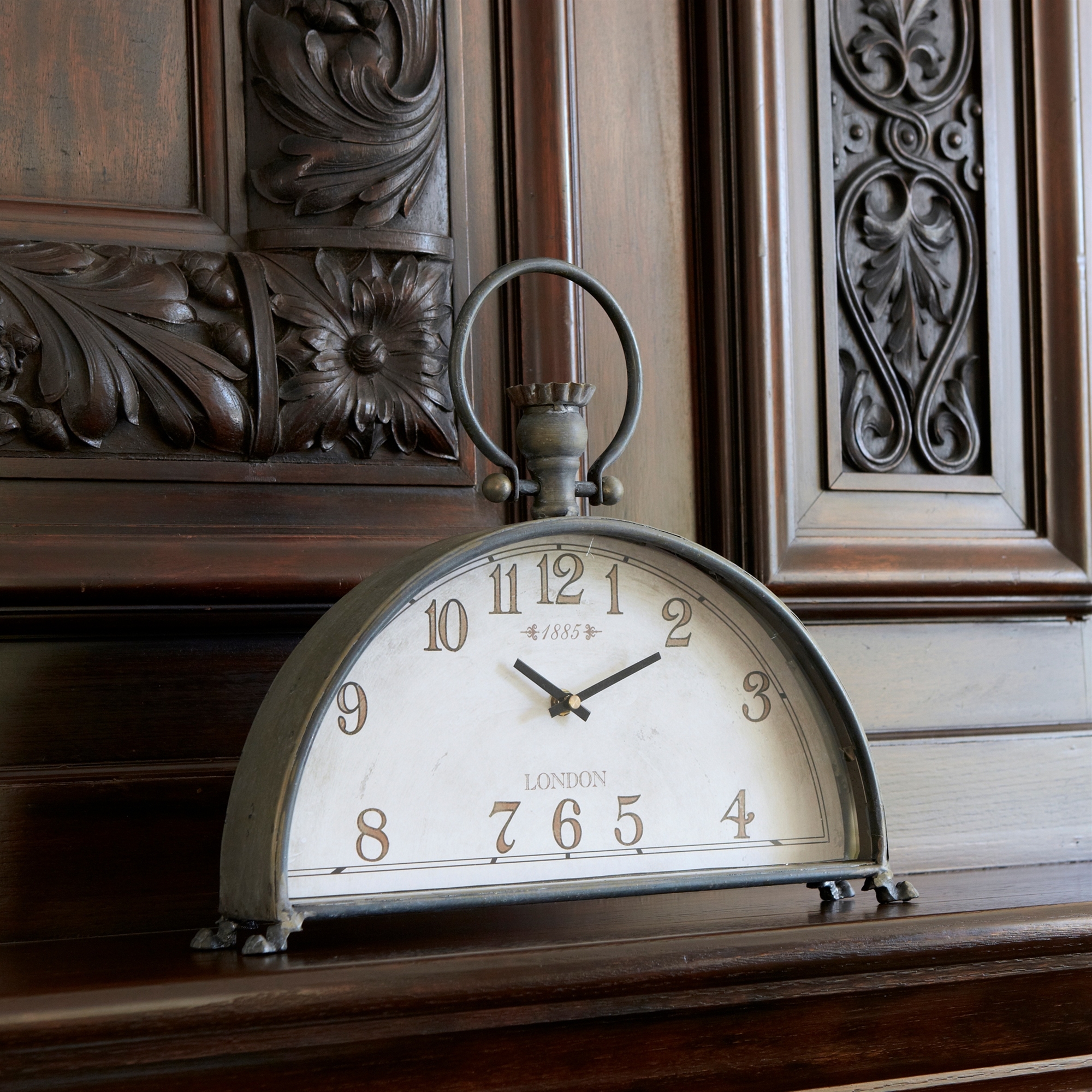 Mantle Clock 15
