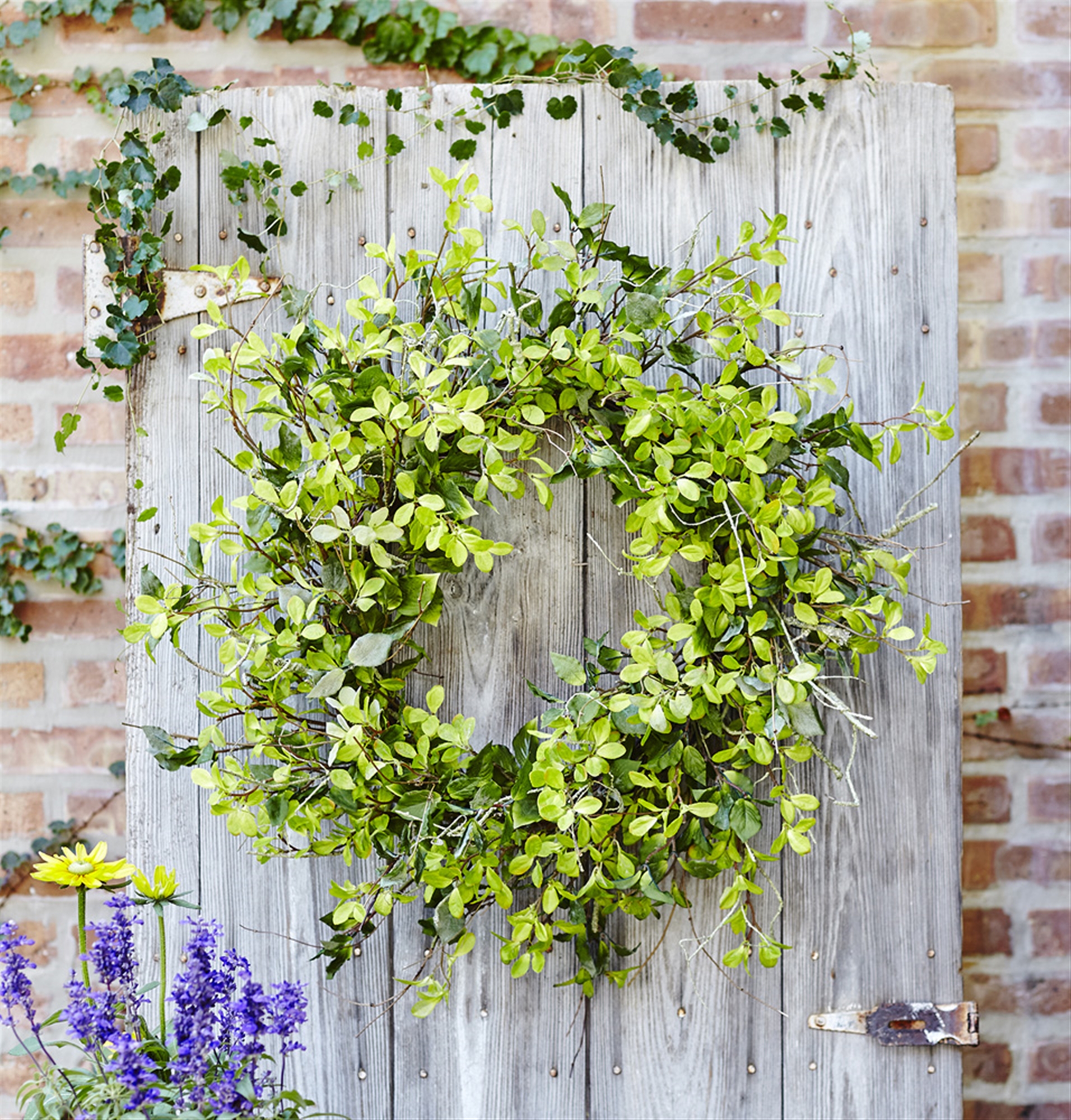 Oversized Mixed Foliage Wreath 30