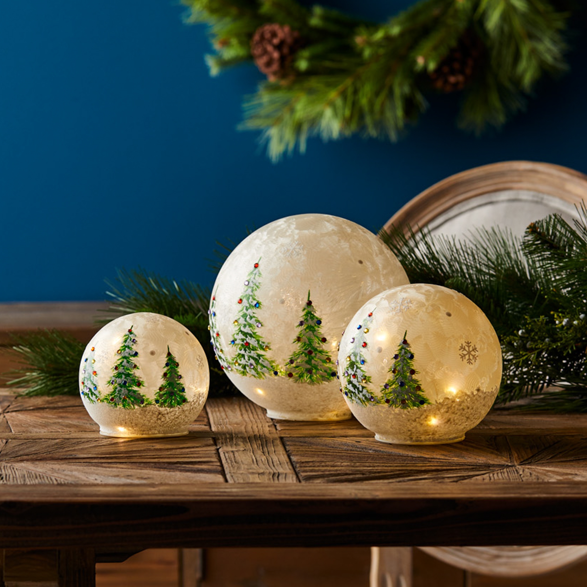 Christmas Tree Globe/Timer (Set of 3) 4.25