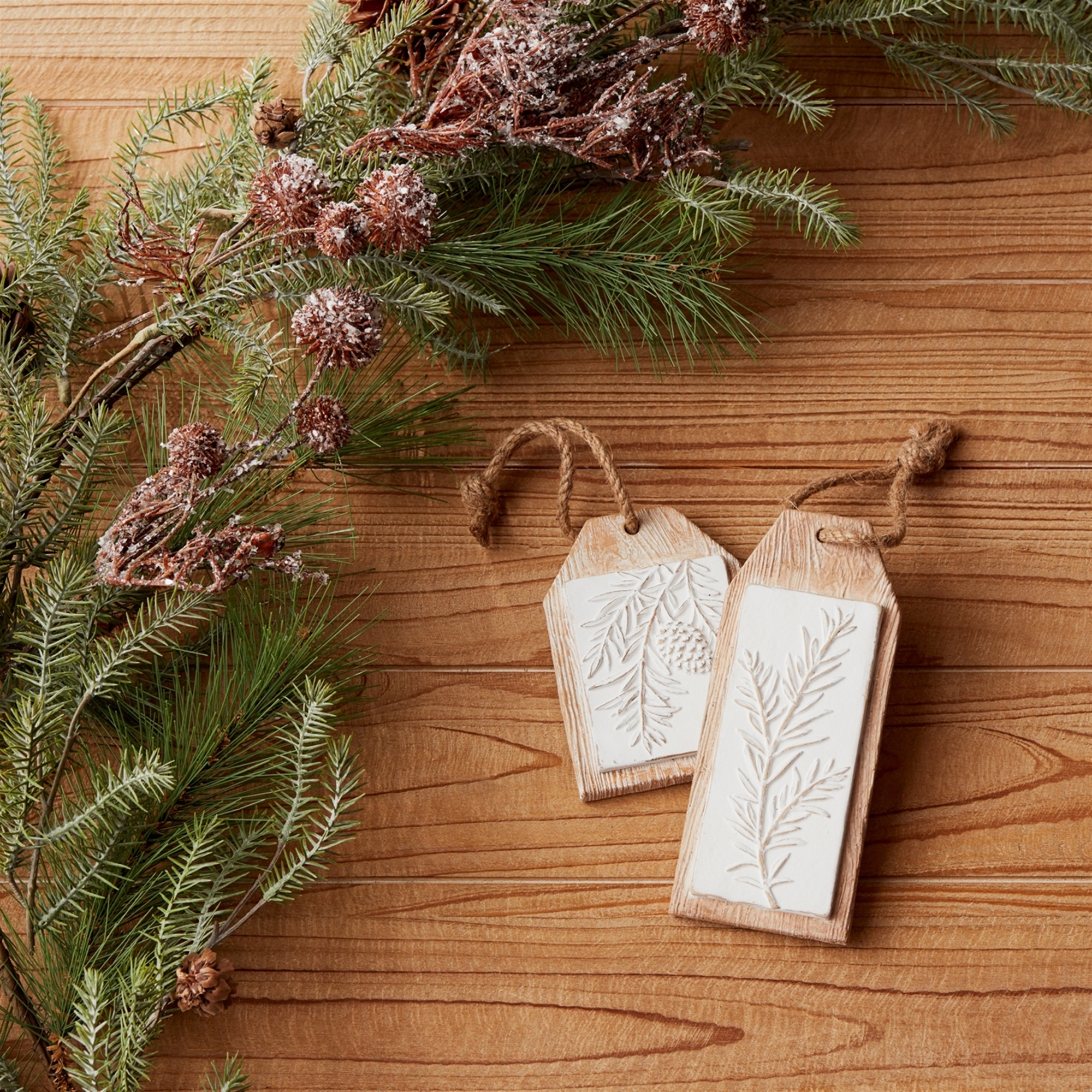 Pine Branch Tag (Set of 6) 3.35