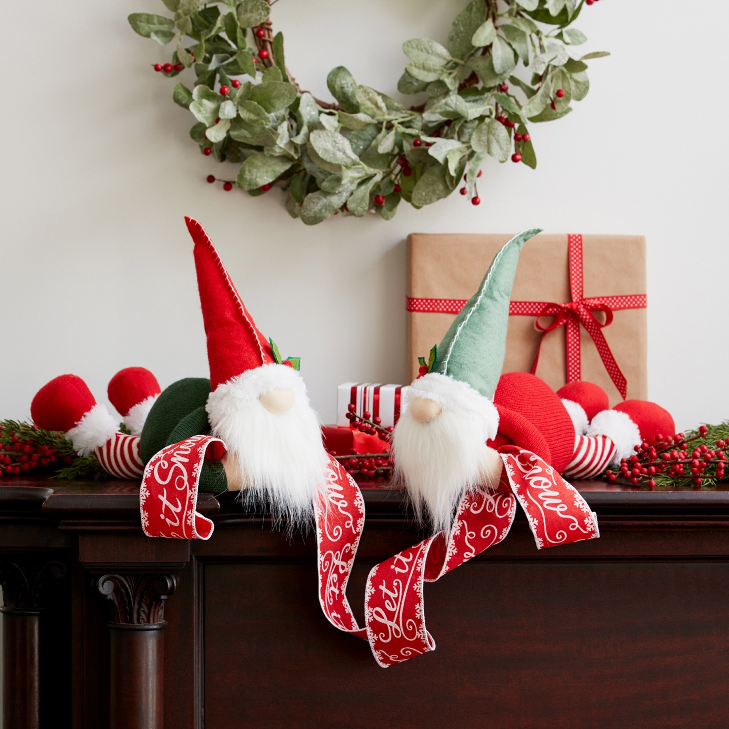 Gnome Laying (Set of 2) 14.5