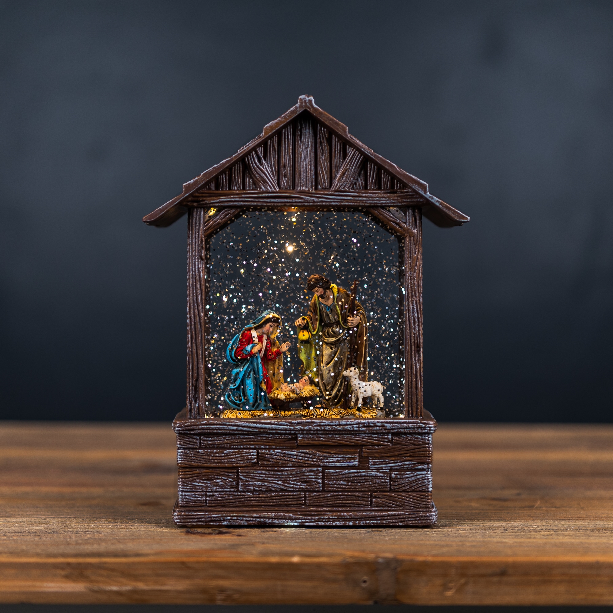 Snow Globe Holy Family 8.25