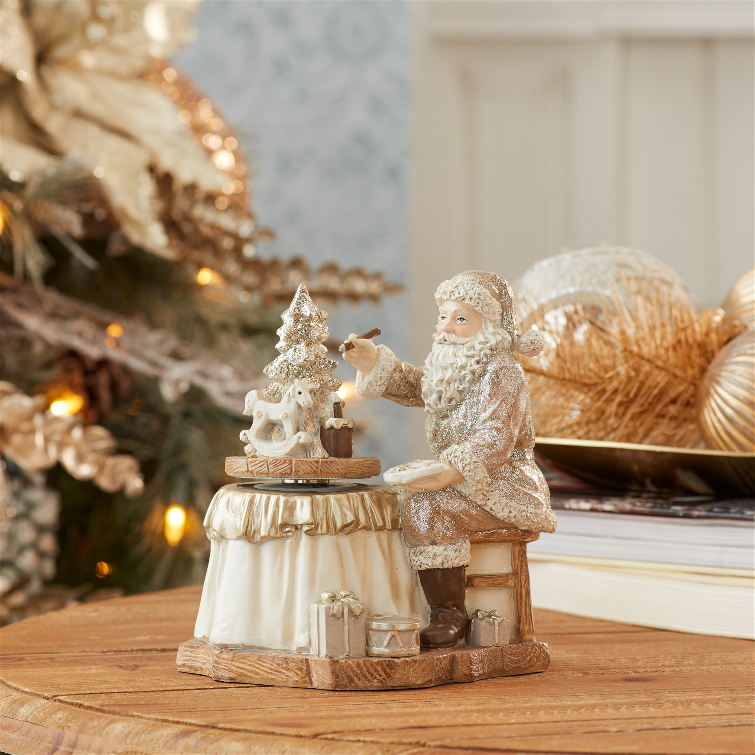 Santa w/Paint Brush (Set of 2) 6.5